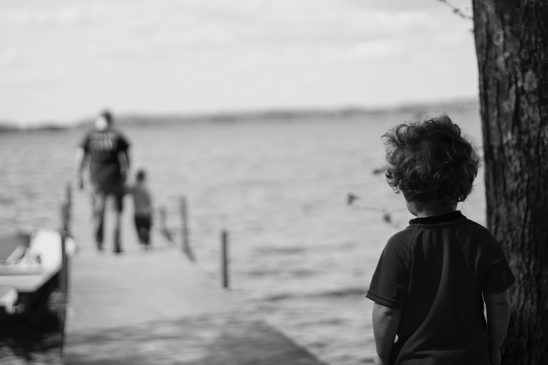 A rejeição na infância atrapalha sua vida? Aprenda 5 formas para superar
