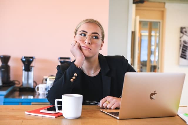 Procrastinação: Por que você nunca termina um trabalho que inicia?