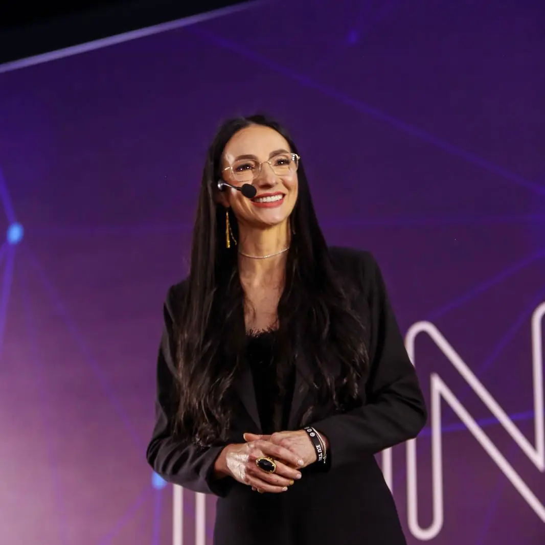 OMNI Talk: Hipnoterapeuta e embaixadora OMNI, Mari Didea