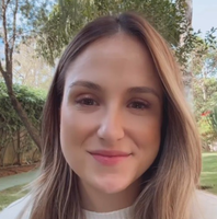 Gabi Artz, Hipnoterapeuta formado pela OMNI Brasil